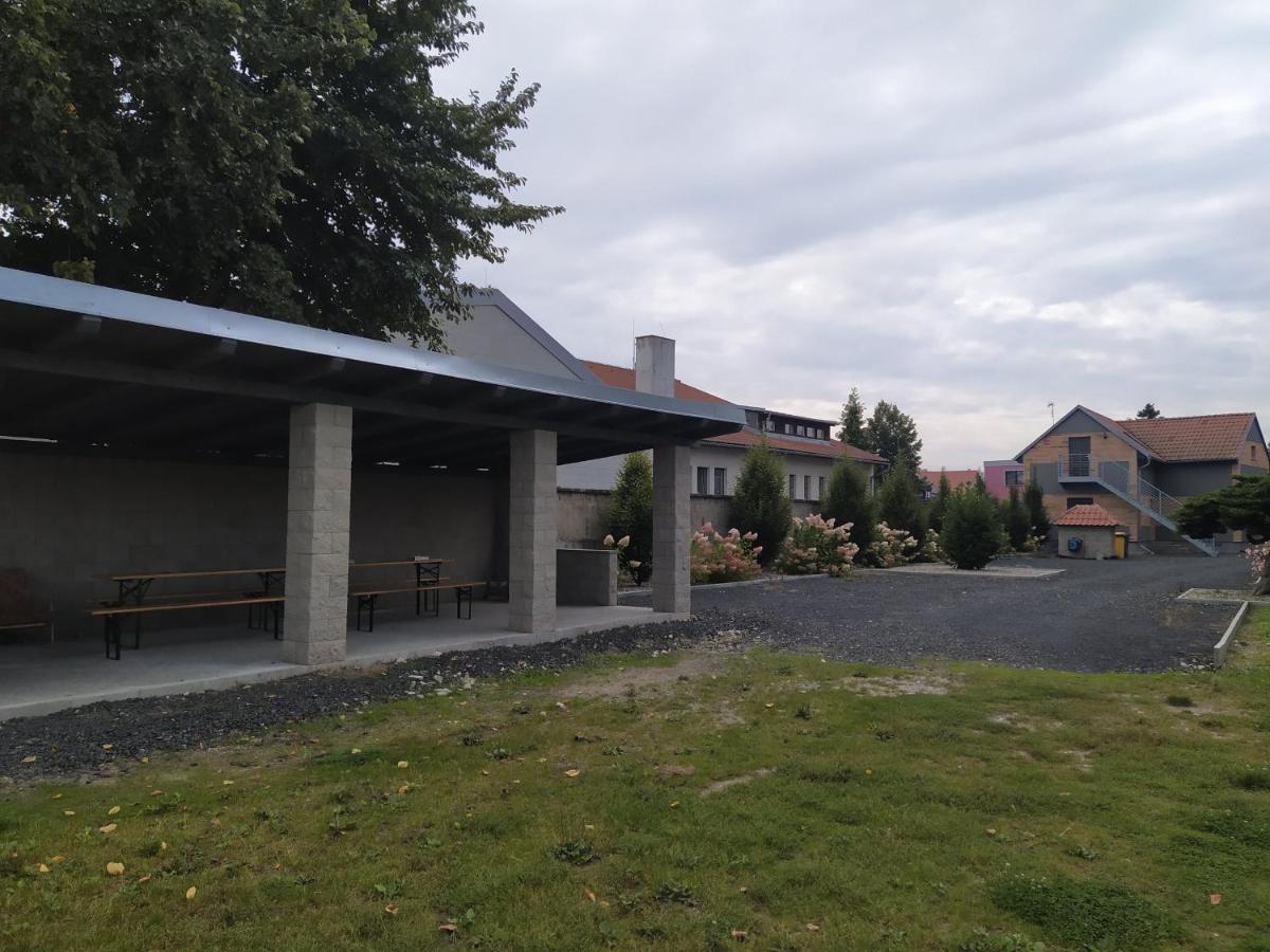 Ubytovani Na Statku Racice Zewnętrze zdjęcie